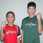 全国小学生陸上競技交流大会に出場する新里君（左）、川満君