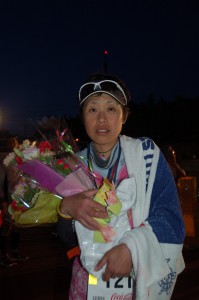 ２回目のトライアスロン挑戦で宮古勢女子１位に輝いた渡邉さん＝24日、市陸上競技場